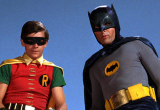 Adeus, Robin: Batman faz 82 anos e ganha novo ajudante