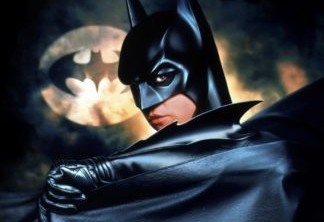 Ator de Batman tem reação hilária após cena de sexo oral do herói ser revelada