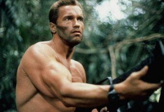 Arnold Schwarzenegger mostra burro de estimação em foto hilária