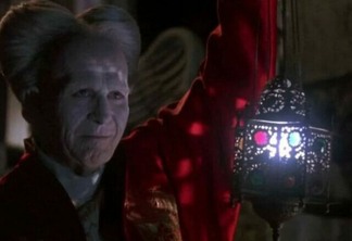 Gary Oldman dormiu várias noites em caixão para filme de Drácula