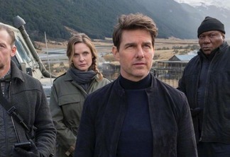 Tom Cruise vive Ethan Hunt na franquia Missão Impossível