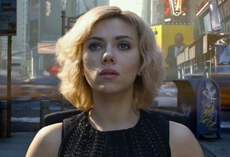 Filme de ação com Scarlett Johansson está derretendo a mente dos fãs na Netflix