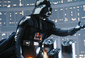 Darth Vader em icônica cena de O Império Contra-Ataca