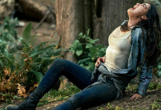 Melissa Barrera como Liv em Respire.