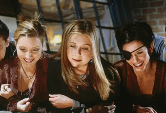 Lisa Kudrow, Jennifer Aniston e Courteney Cox em Friends.