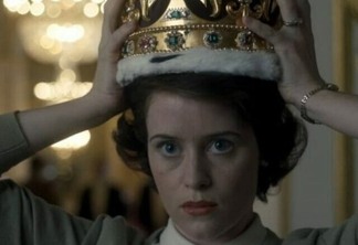 Claire Foy como Elizabeth II