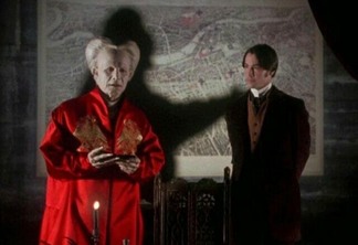 Gary Oldman e Keanu Reeves em Drácula de Bram Stoker