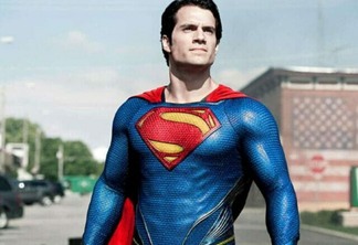 Henry Cavill como Superman no DCEU.