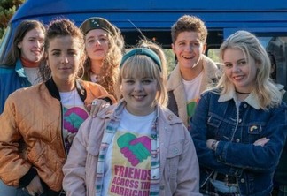 Temporada final de Derry Girls já estão disponível na Netflix.