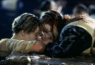 Kate Winslet e Leonardo DiCaprio são os protagonistas de Titanic.