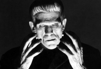 Boris Karloff como o monstro de Frankenstein