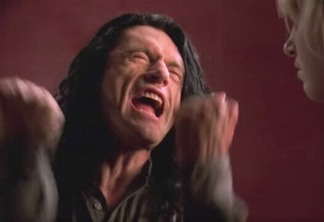 Tommy Wiseau em The Room
