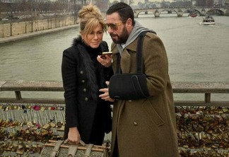 Adam Sandler e Jennifer Aniston em Mistério em Paris.