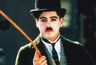 Robert Downey Jr como Chaplin