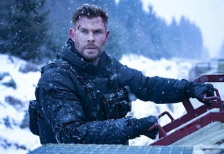 Chris Hemsworth no filme Resgate 2