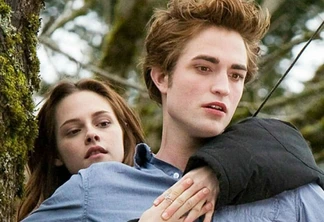 Robert Pattinson e Kristen Stewart em Crepúsculo.