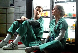 Eddie Redmayne e Jessica Chastain em O Enfermeiro da Noite.