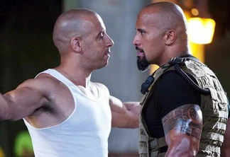 Vin Diesel e The Rock na franquia Velozes e Furiosos.