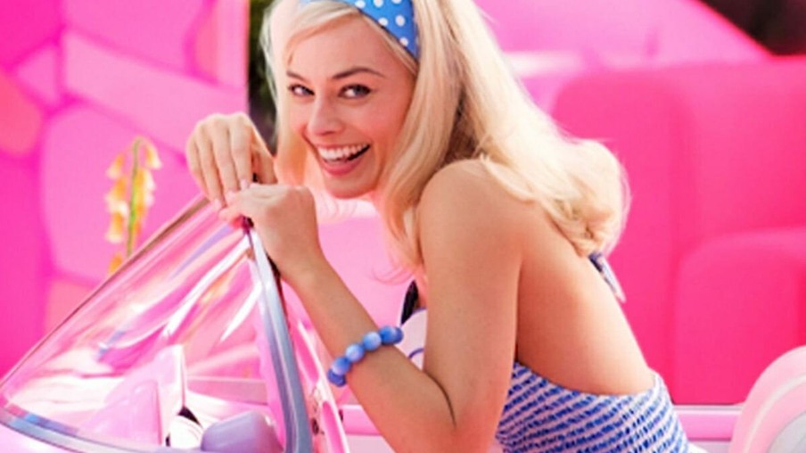 Margot Robbie como Barbie.