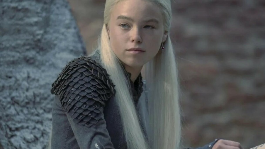 Milly Alcock como Rhaenyra Targaryen