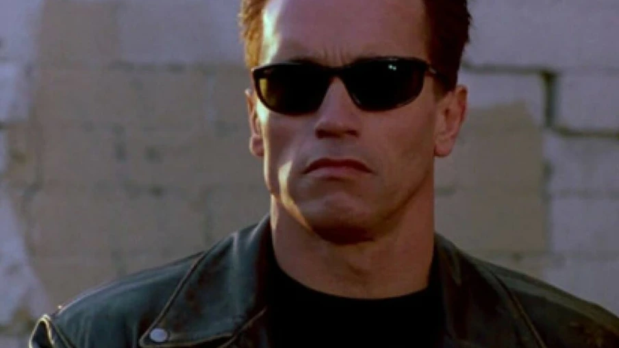 Arnold Schwarzeneggger em O Exterminador do Futuro 2