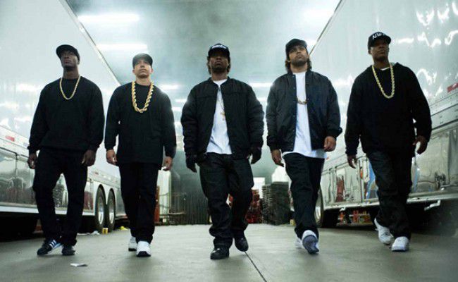 Straight Outta Compton | Cinebiografia do grupo de hip-hop N.W.A. em trailer para maiores