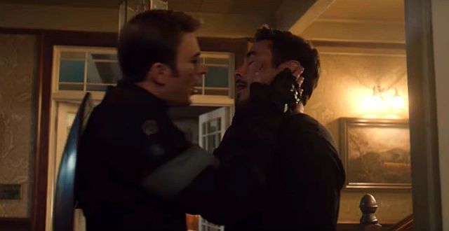 Vingadores 2 | Capitão América e Homem de Ferro se beijam em vídeo de erros de gravação