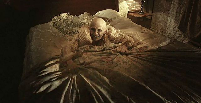 American Horror Story: Hotel | Assista a horrível abertura da temporada