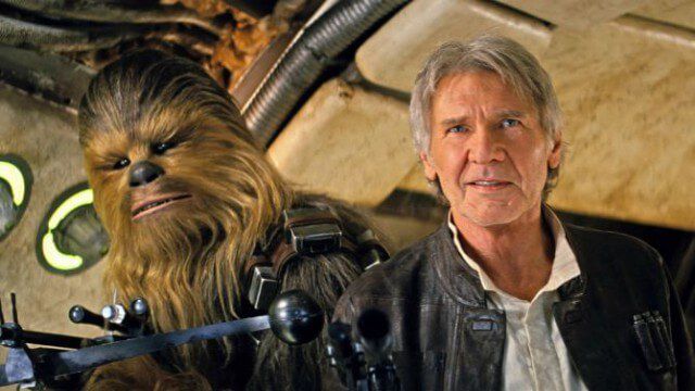 Han Solo e Chewbacca, em Star Wars: O Despertar da Força.
