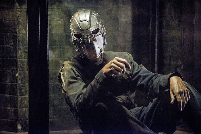 The Flash | Saiba todas as pistas sobre a identidade do prisioneiro da máscara de ferro