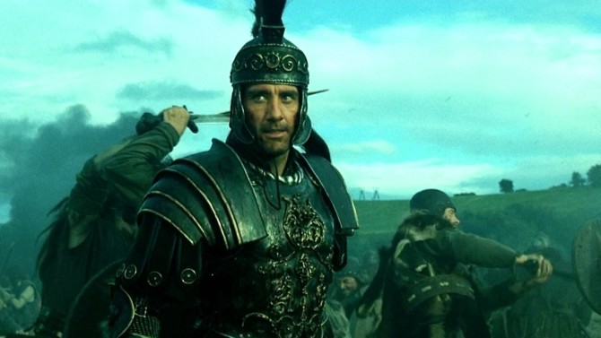 Clive Owen como Rei Arthur no filme de 2004