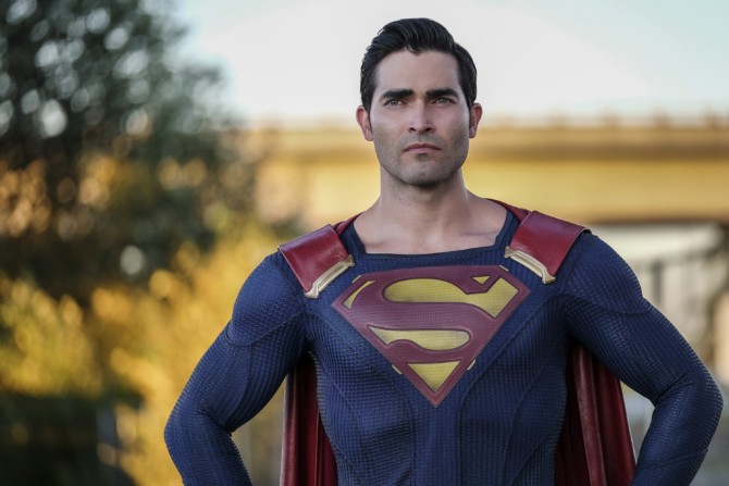 Tyler Hoechlin como Superman