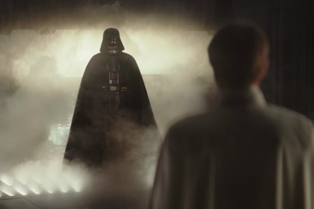 Darth Vader de capa no trailer de Rogue One