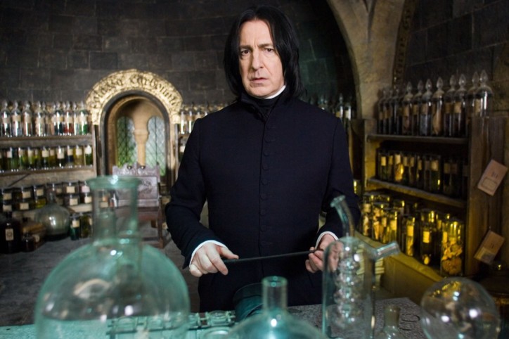 Elenco de Harry Potter relembra o falecido Alan Rickman, intérprete de Snape