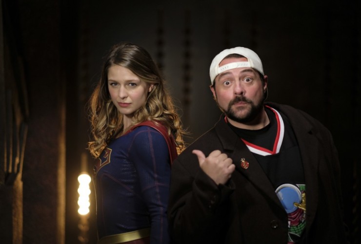 Supergirl e Kevin Smith
