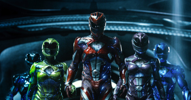 Power Rangers fazem clássica pose de luta em nova foto do filme