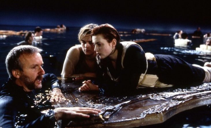 James Cameron, Kate Winslet e Leonardo Dicaprio durante a gravação da cena