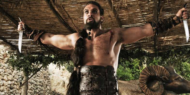 Jason Momoa como Khal Drogo