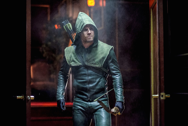 Arrow | “É como juntar Batman e Coringa na cadeia”, diz Amell sobre 7ª temporada