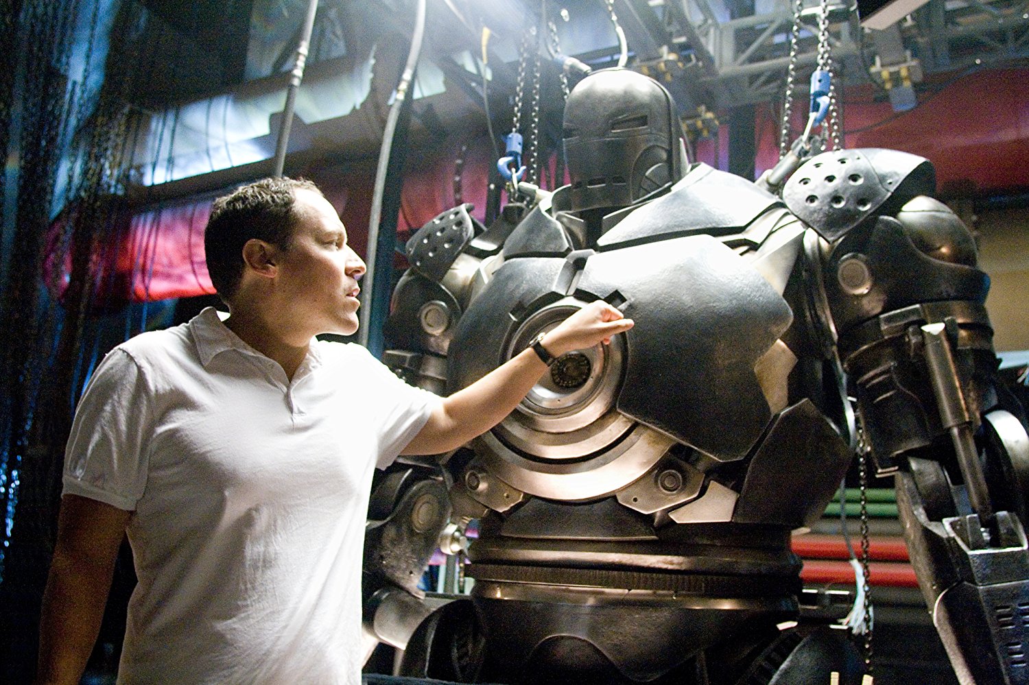 Jon Favreau no set de Homem de Ferro
