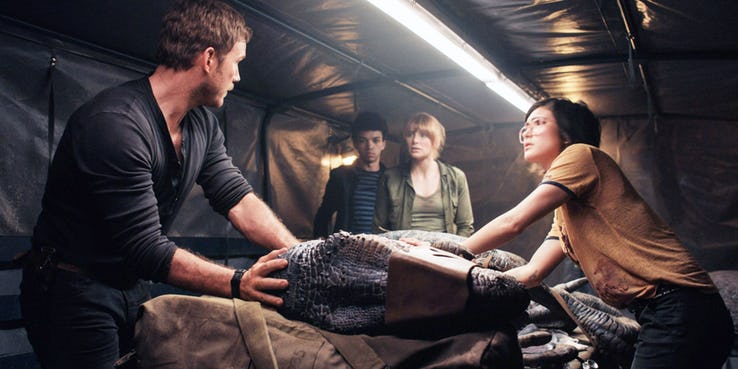 Jurassic World: Reino Ameaçado | Diretor explica corte de cena em que personagem revela ser lésbica