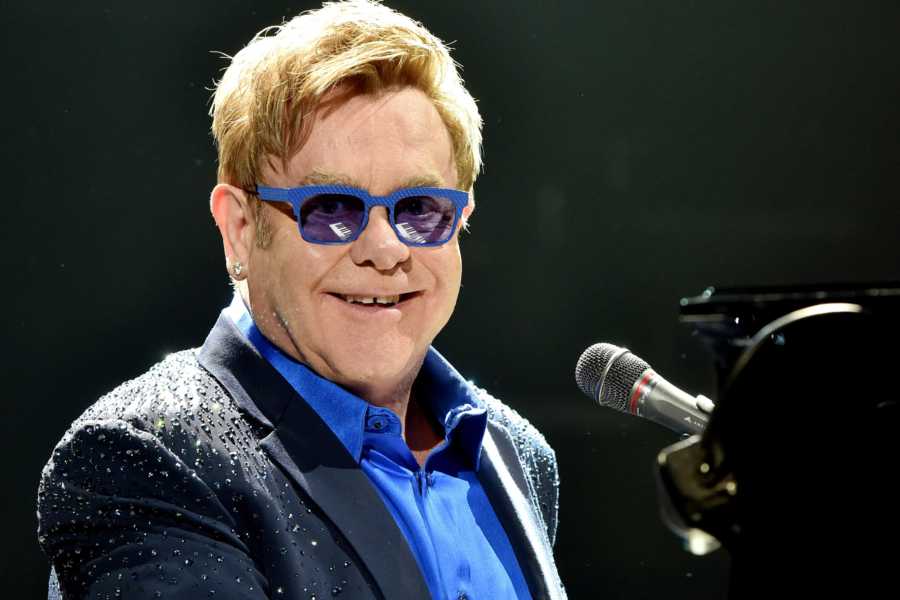 Elton John é processado por ex-mulher