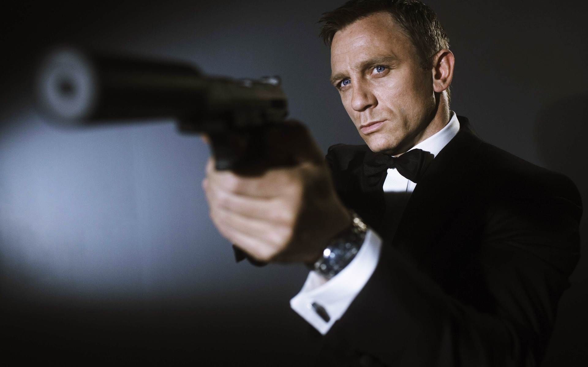 Bond 25 ganha teaser anunciando revelação do filme