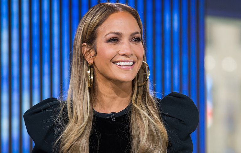 Fãs especulam sobre casamento após foto de Jennifer Lopez no Instagram