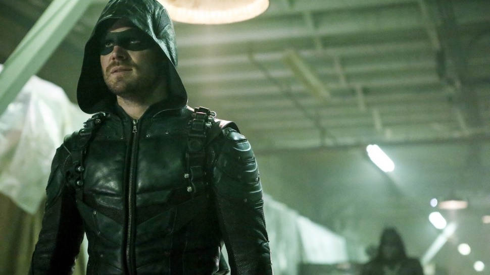 Arrow | Personagens da série terão novos uniformes na 7ª temporada