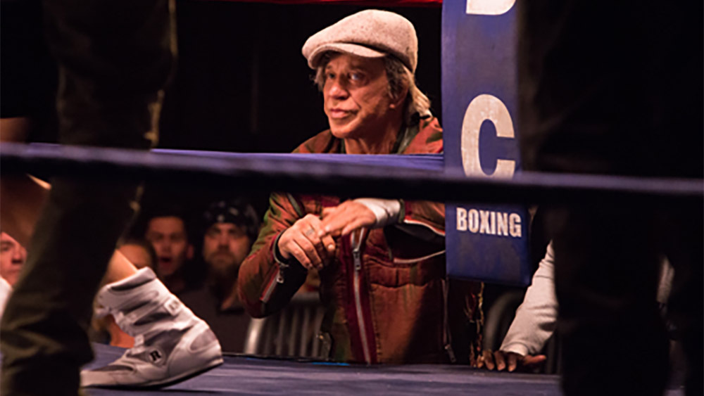 Tiger | Drama de Mickey Rourke sobre boxeador proibido de lutar por religião ganha data de estreia
