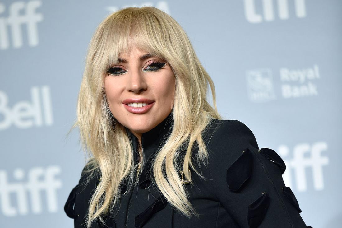 Lady Gaga pode ganhar mais de R$ 740 mil por causa de joias e roupas do Globo de Ouro