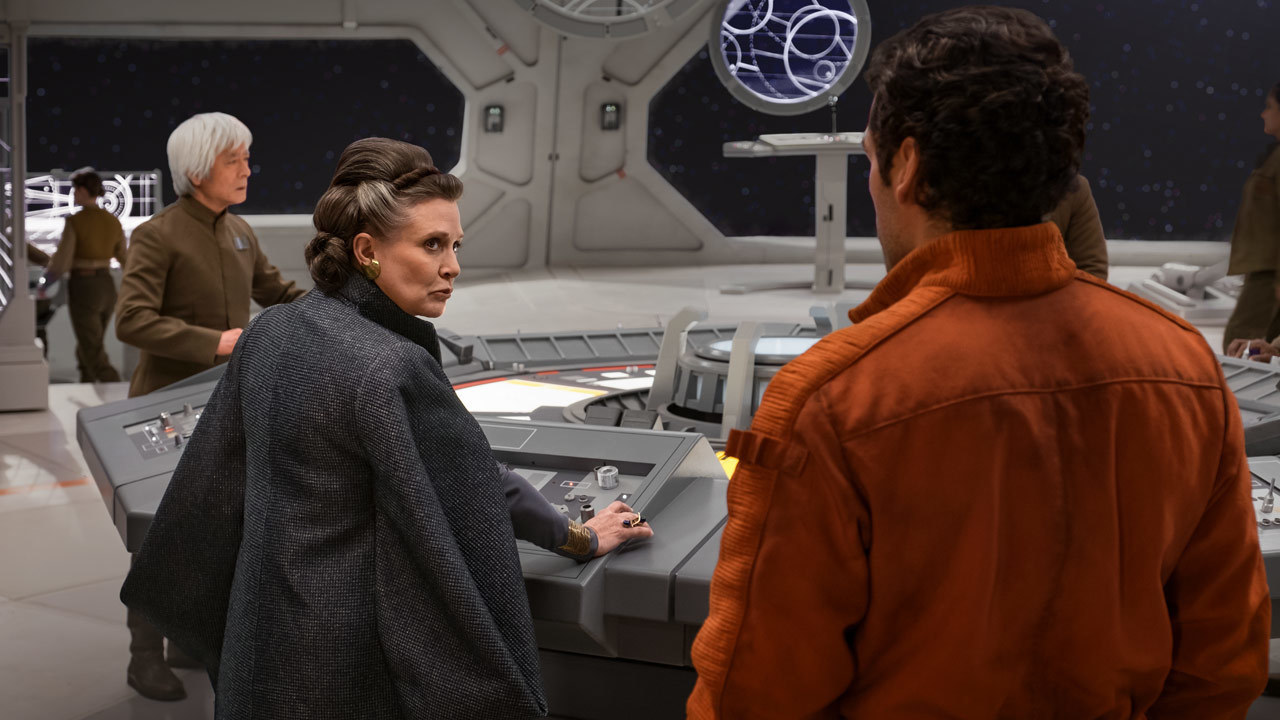 Star Wars: Episódio 9 | Oscar Isaac diz que retorno de Leia “faz sentido”