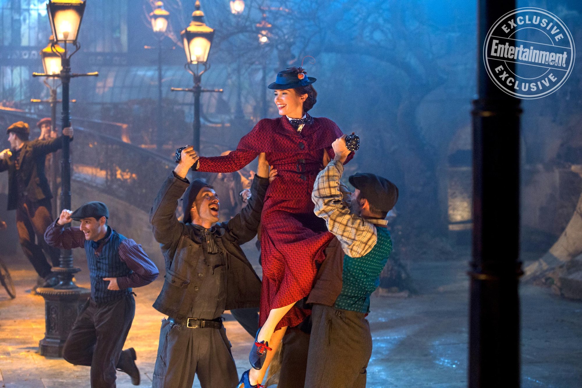 Emily Blunt is Mary Poppins in Dinsey’s original musica MARY. POPPINS RETURNS, a sequel to the 1964 MARY POPPINS which takes audiences on an entirely new adventure with the practically perfect nanny and the Banks family.