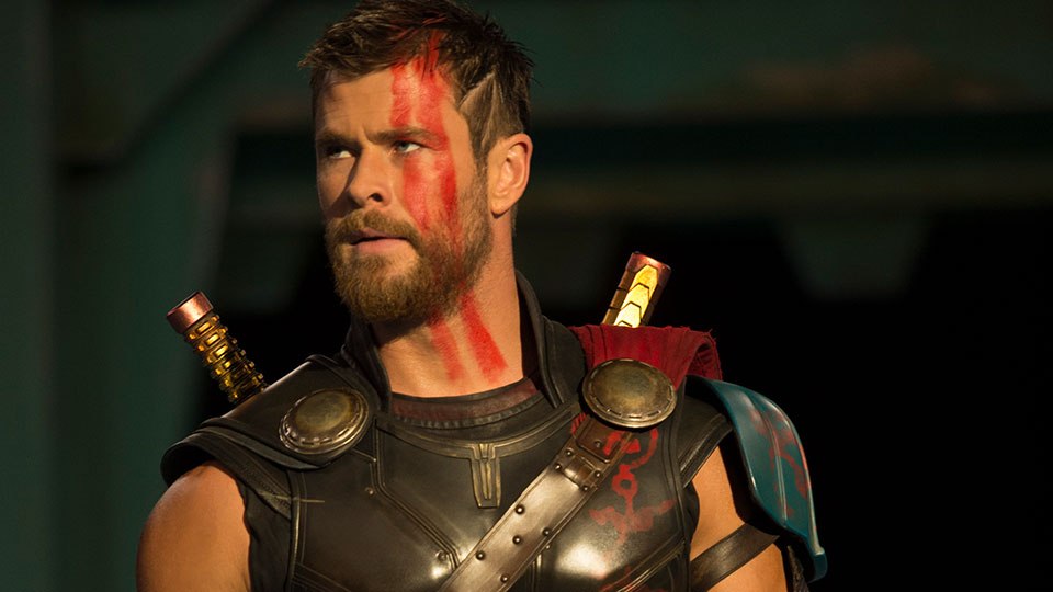 Thor: Ragnarok | Versão gladiador do Deus do Trovão poderia ter outro visual; veja arte conceitual